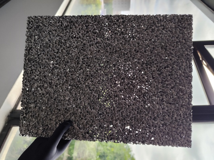 TMAX Engineers, 영국 연구소를 위해 맞춤형 3D 오픈 셀 알루미늄 폼 제작